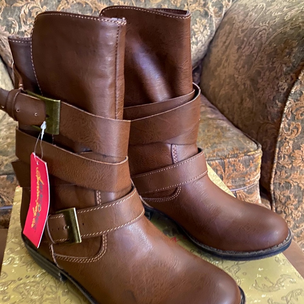 NEW American Rag Boots